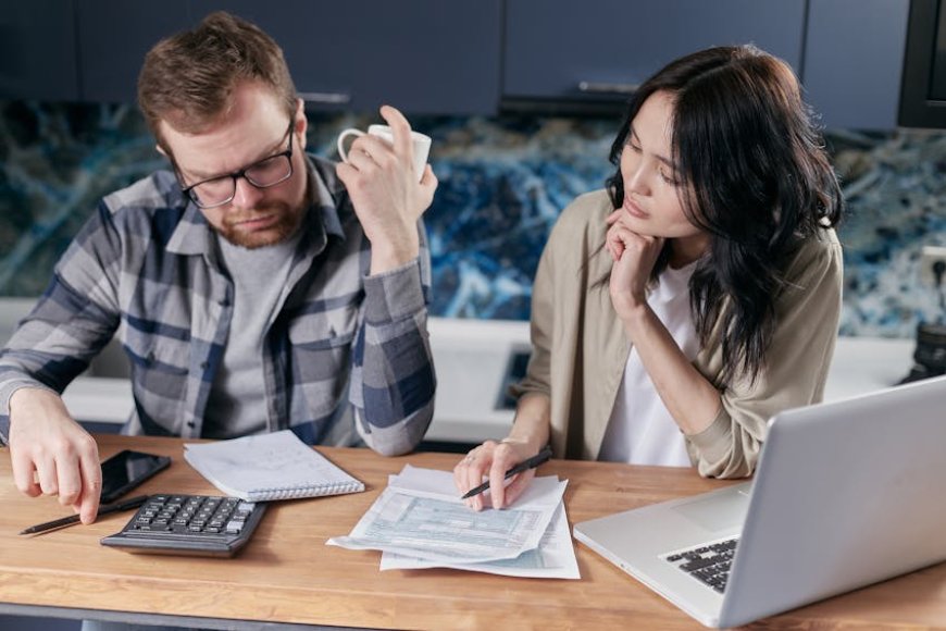 4 Debt Management Apps to Track Your Spending